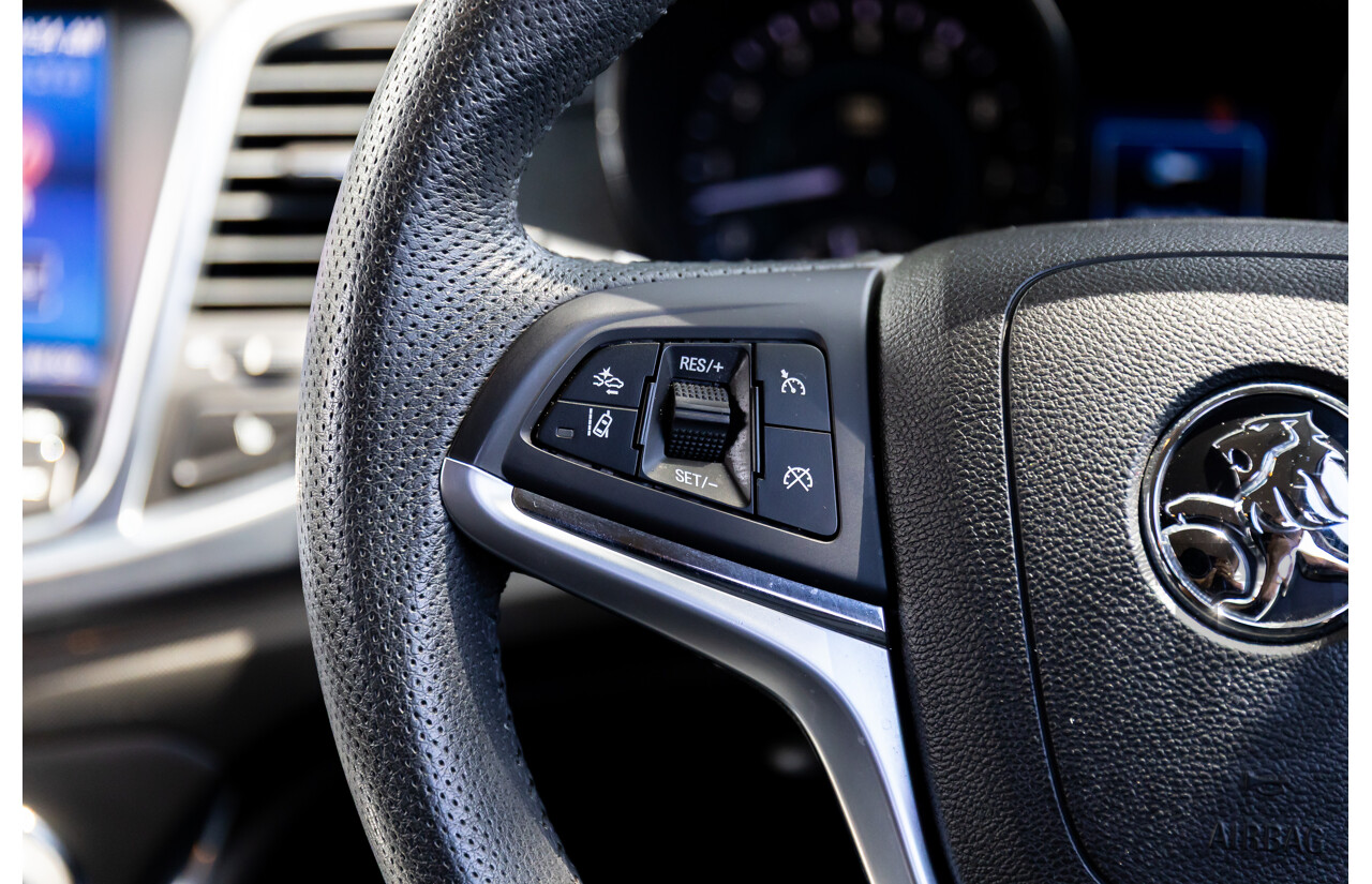 04/2017 Holden Calais V (RWD) VF II MY17 4d Sportwagon Regal Peacock Metallic V8 6.2L