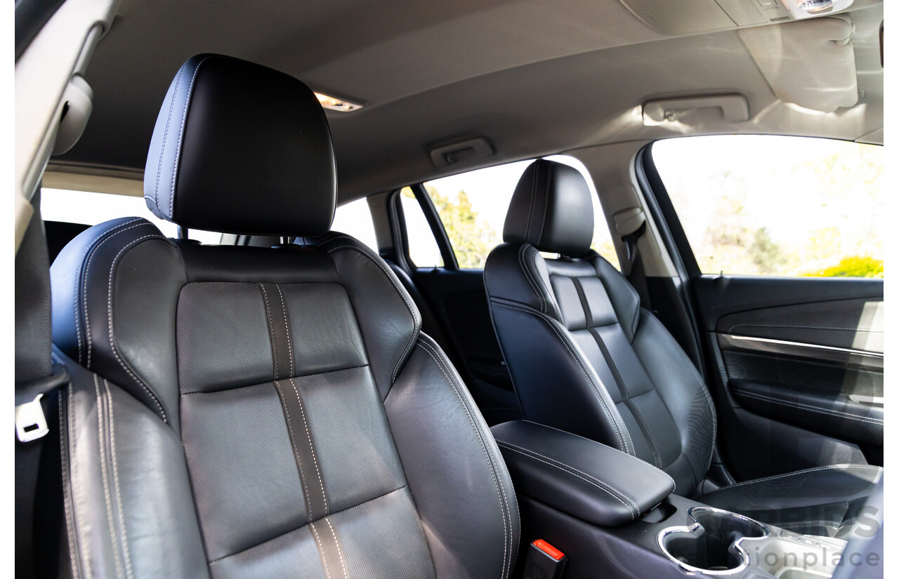 04/2017 Holden Calais V (RWD) VF II MY17 4d Sportwagon Regal Peacock Metallic V8 6.2L