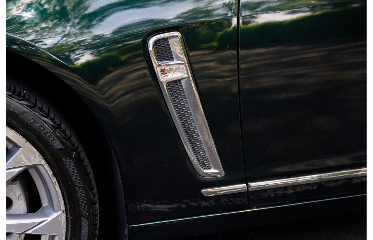 04/2017 Holden Calais V (RWD) VF II MY17 4d Sportwagon Regal Peacock Metallic V8 6.2L