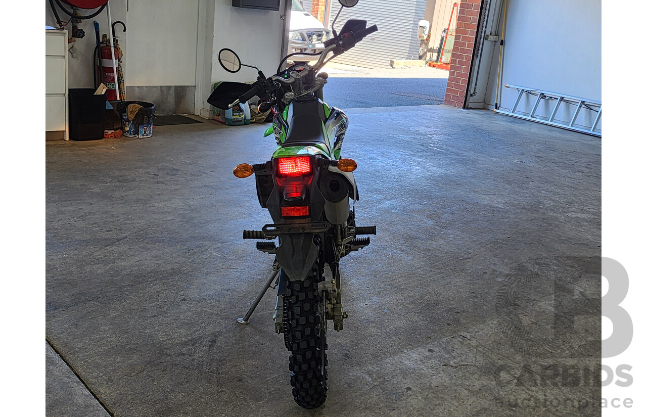 01/2017 Manual Kawasaki 150cc KLX150BF ENDURO Bike Green