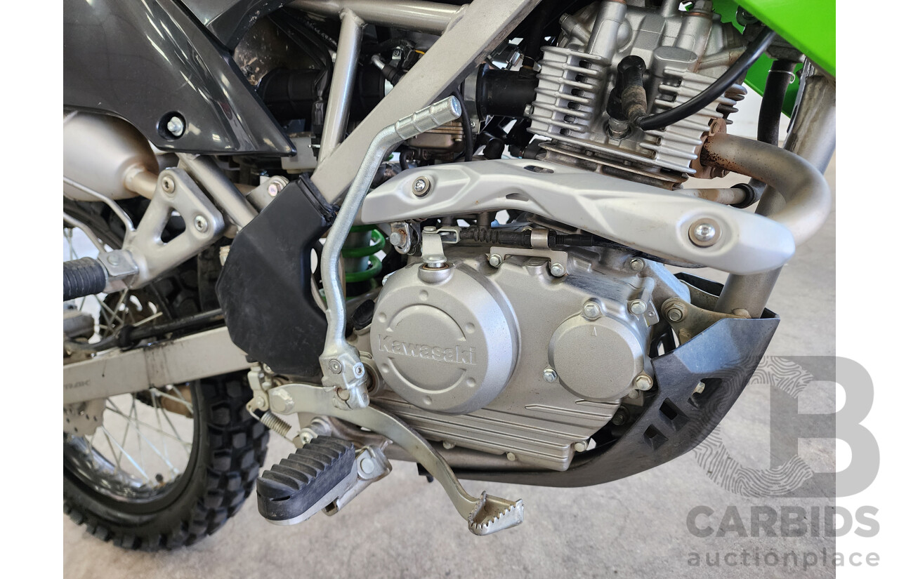 01/2017 Manual Kawasaki 150cc KLX150BF ENDURO Bike Green