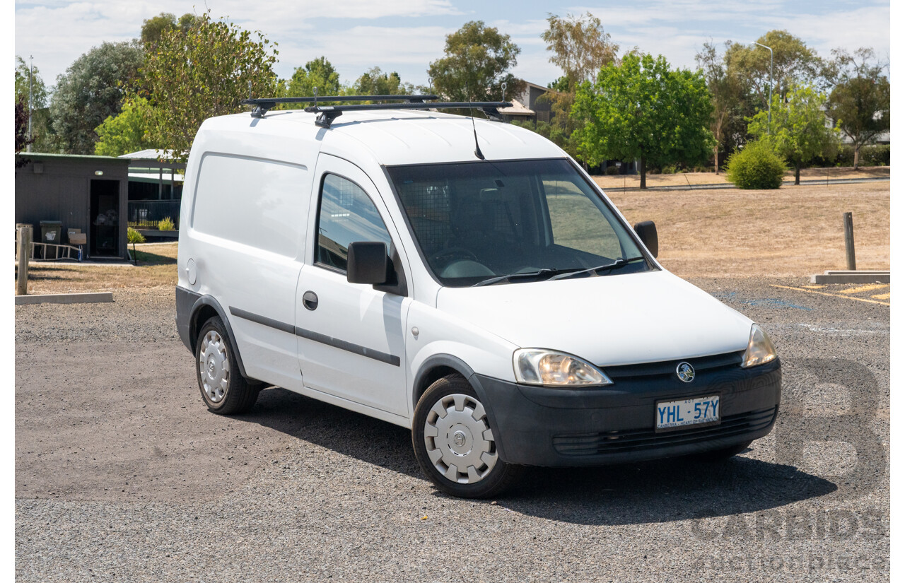 4/2011 Holden Combo XC MY10 Van White 1.4L