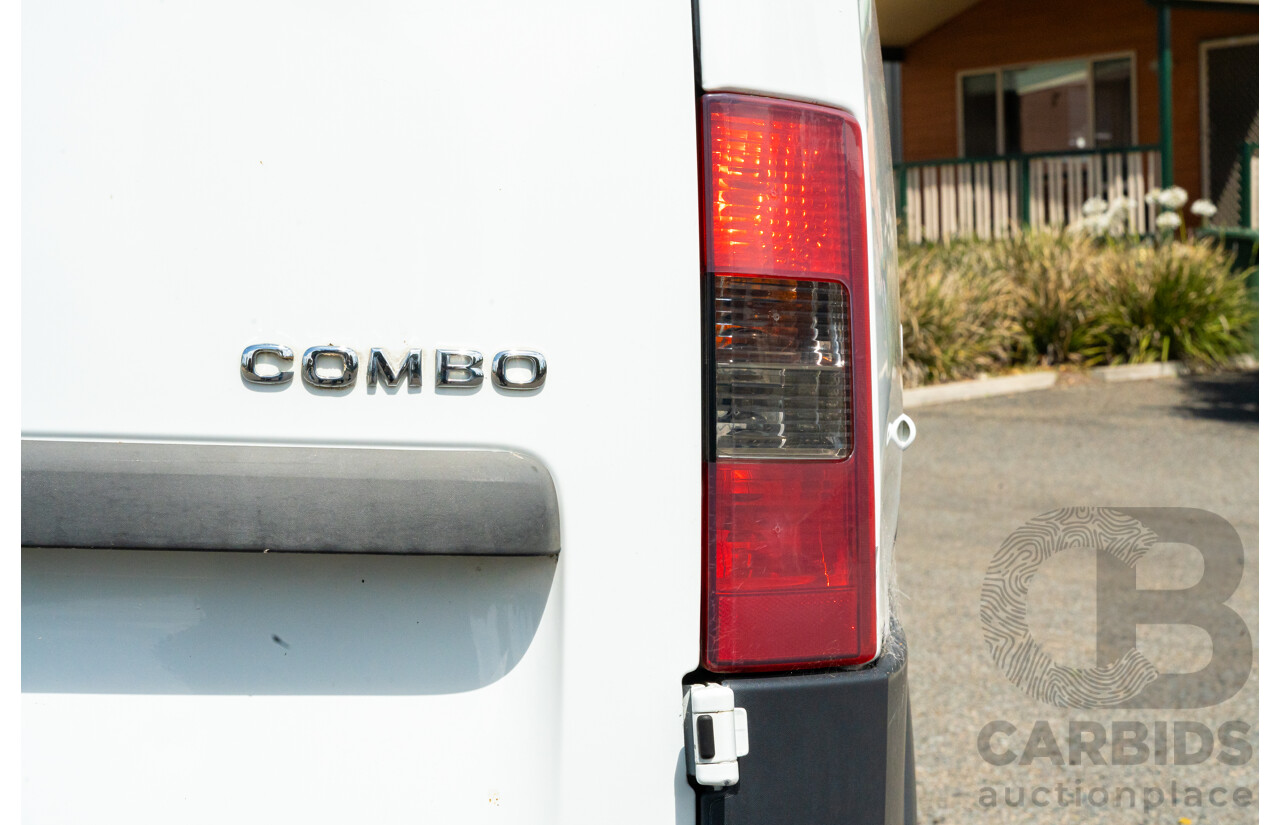 4/2011 Holden Combo XC MY10 Van White 1.4L