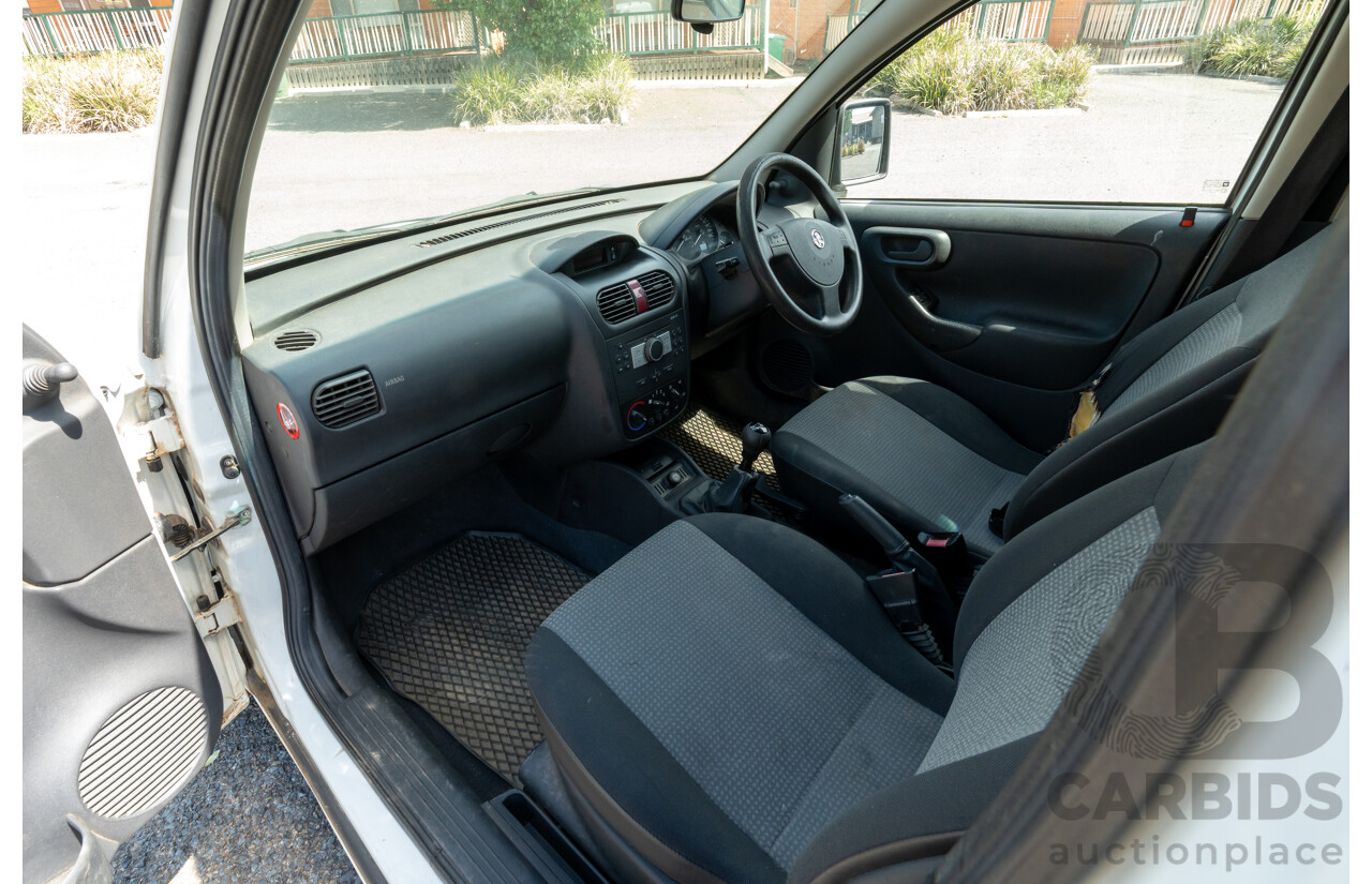 4/2011 Holden Combo XC MY10 Van White 1.4L