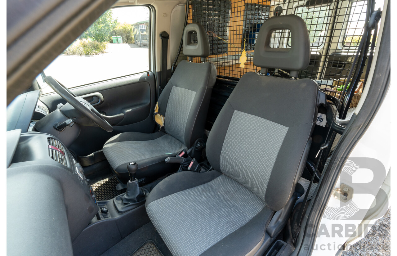 4/2011 Holden Combo XC MY10 Van White 1.4L