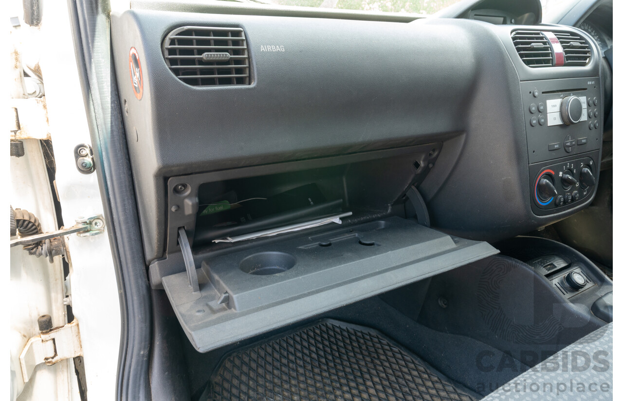 4/2011 Holden Combo XC MY10 Van White 1.4L