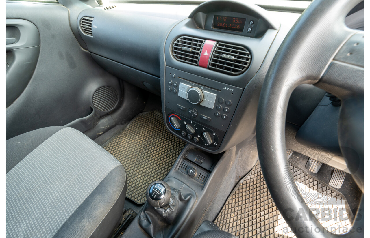 4/2011 Holden Combo XC MY10 Van White 1.4L