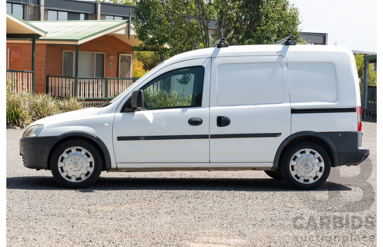 4/2011 Holden Combo XC MY10 Van White 1.4L