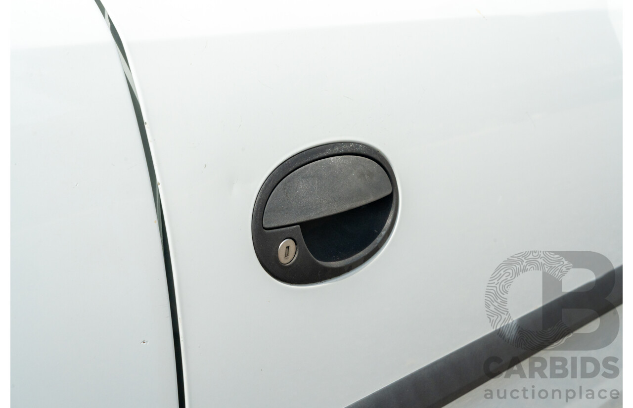 4/2011 Holden Combo XC MY10 Van White 1.4L