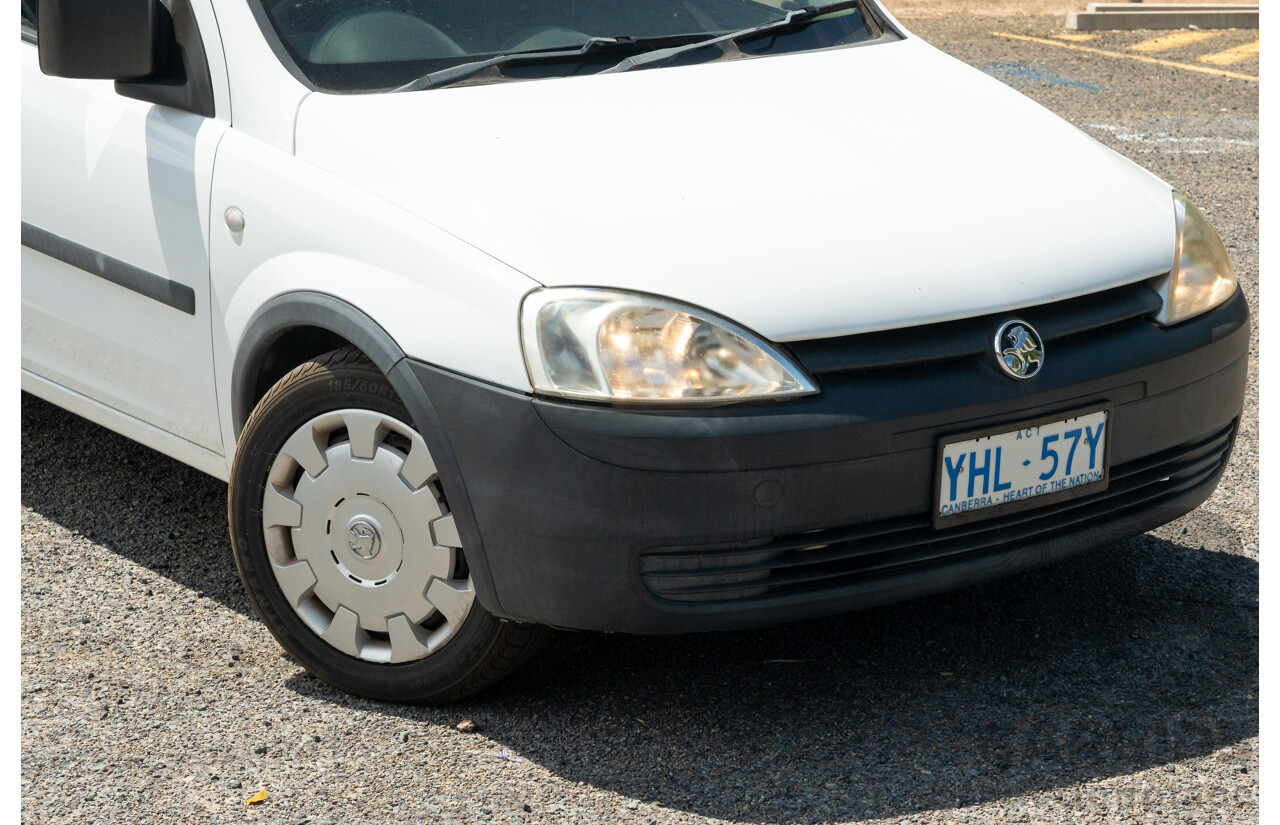 4/2011 Holden Combo XC MY10 Van White 1.4L