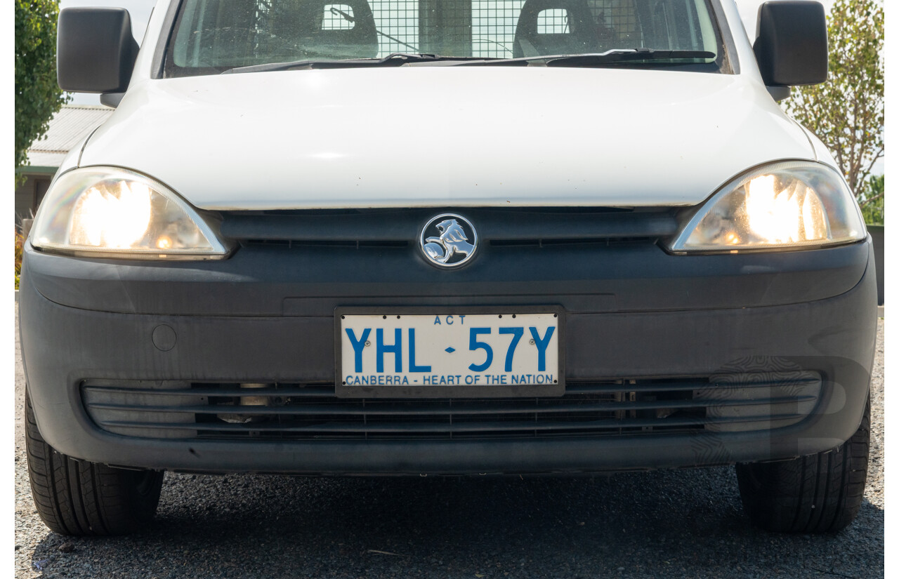 4/2011 Holden Combo XC MY10 Van White 1.4L