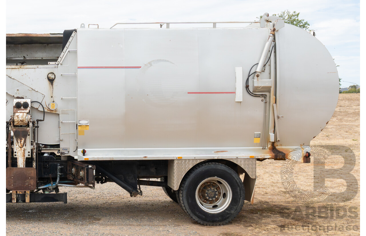 10/2003 Hino GH1J 500 Series Medium Duty Garbage Truck (Dual Control) 2d Cab Chassis Silver Turbo Diesel 6cyl - Automatic