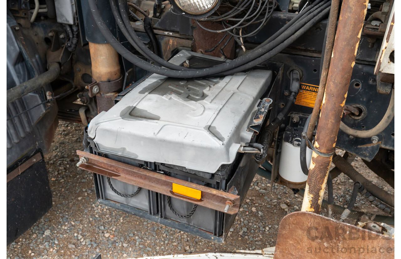 10/2003 Hino GH1J 500 Series Medium Duty Garbage Truck (Dual Control) 2d Cab Chassis Silver Turbo Diesel 6cyl - Automatic