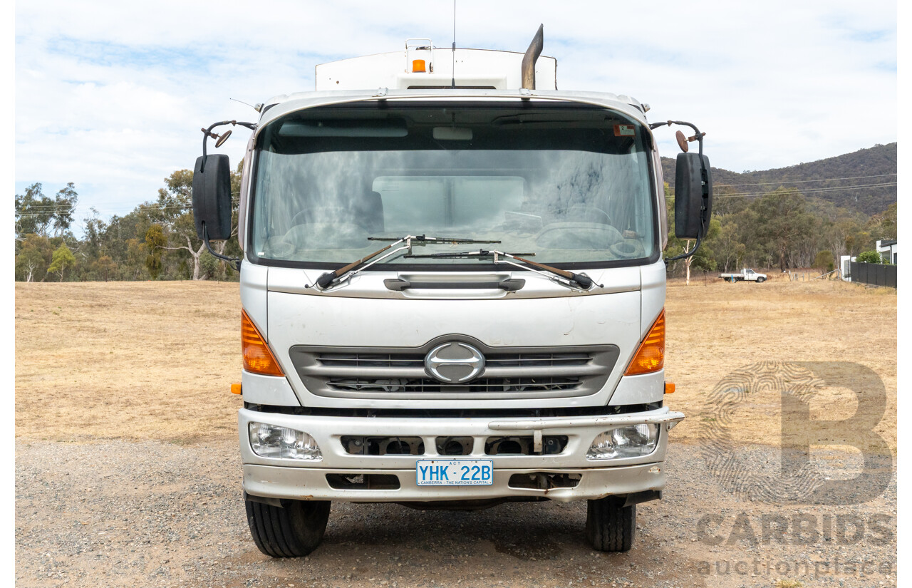 10/2003 Hino GH1J 500 Series Medium Duty Garbage Truck (Dual Control) 2d Cab Chassis Silver Turbo Diesel 6cyl - Automatic