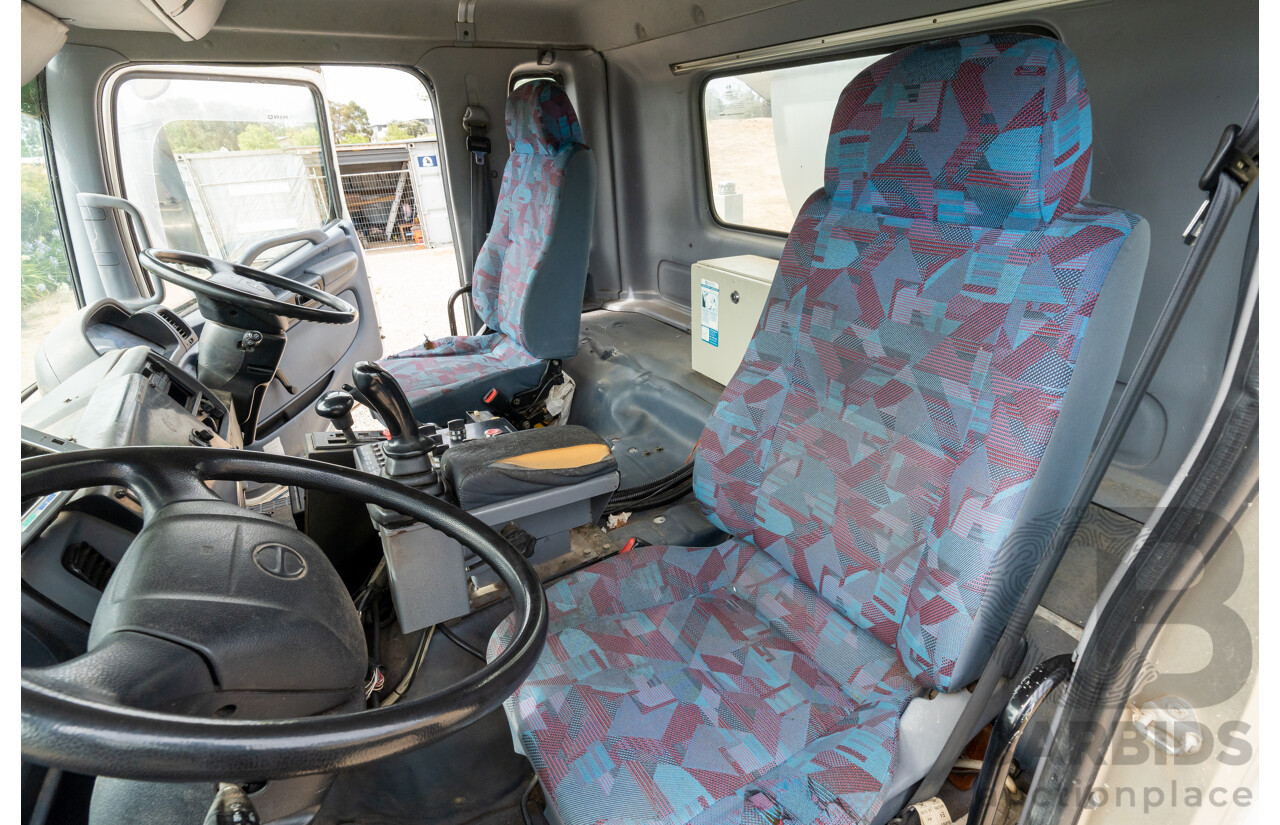 10/2003 Hino GH1J 500 Series Medium Duty Garbage Truck (Dual Control) 2d Cab Chassis Silver Turbo Diesel 6cyl - Automatic
