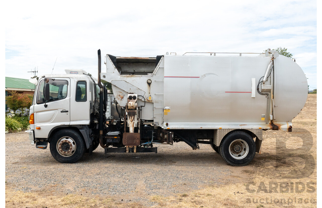 10/2003 Hino GH1J 500 Series Medium Duty Garbage Truck (Dual Control) 2d Cab Chassis Silver Turbo Diesel 6cyl - Automatic