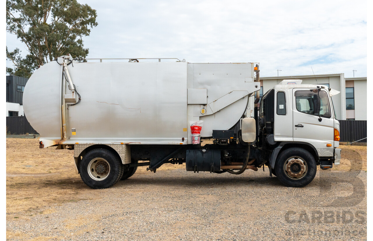 10/2003 Hino GH1J 500 Series Medium Duty Garbage Truck (Dual Control) 2d Cab Chassis Silver Turbo Diesel 6cyl - Automatic