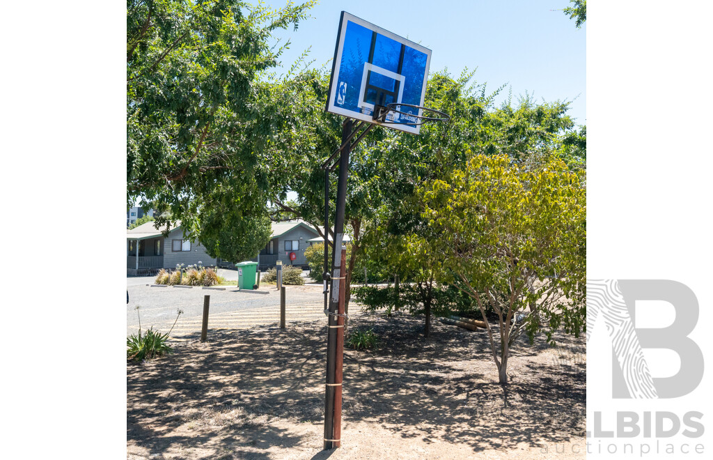 Spalding Basketball Hoop System