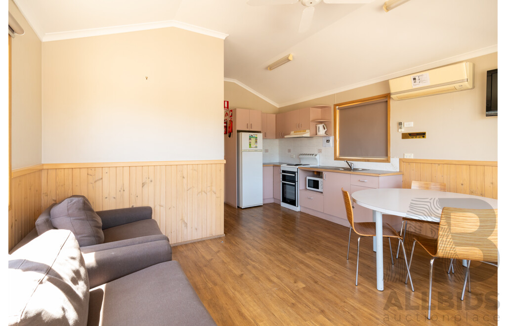 Alvannex Pty Ltd Demountable/Movable Dwelling - 35 Square Meters - Family Villa - Cabin 401