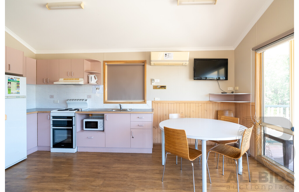 Alvannex Pty Ltd Demountable/Movable Dwelling - 35 Square Meters - Family Villa - Cabin 401