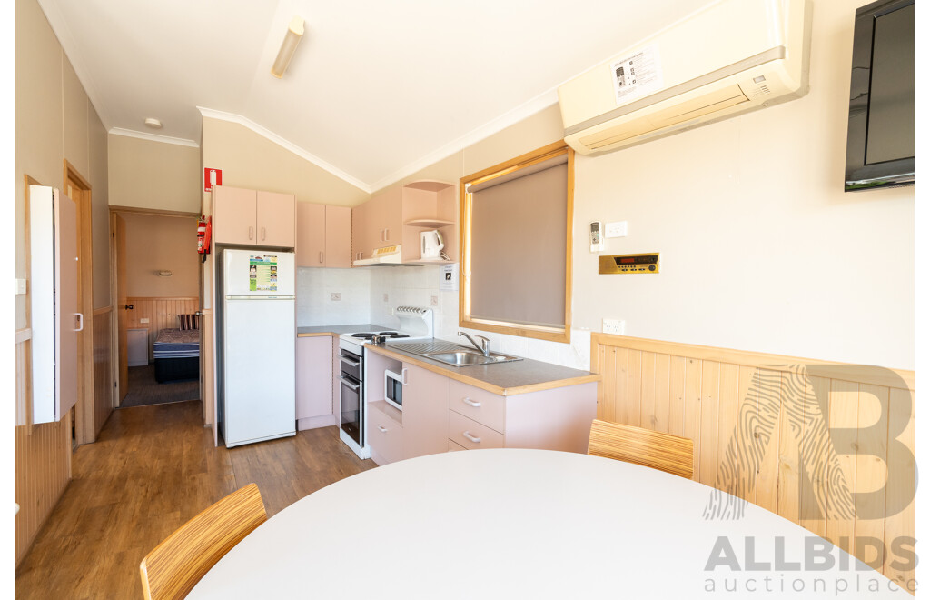 Alvannex Pty Ltd Demountable/Movable Dwelling - 35 Square Meters - Family Villa - Cabin 401