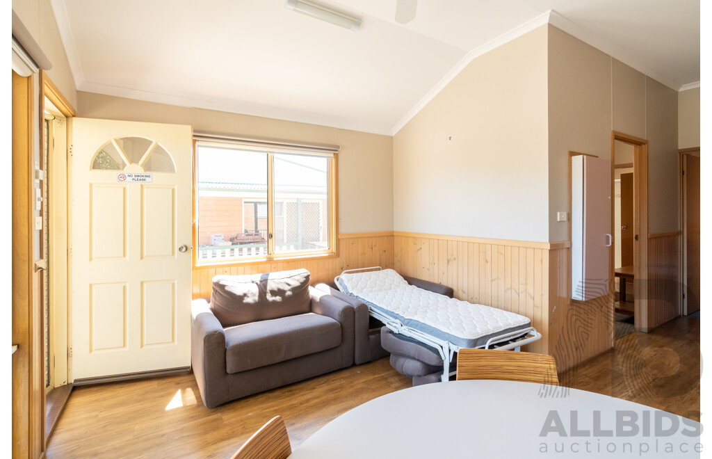 Alvannex Pty Ltd Demountable/Movable Dwelling - 35 Square Meters - Family Villa - Cabin 401