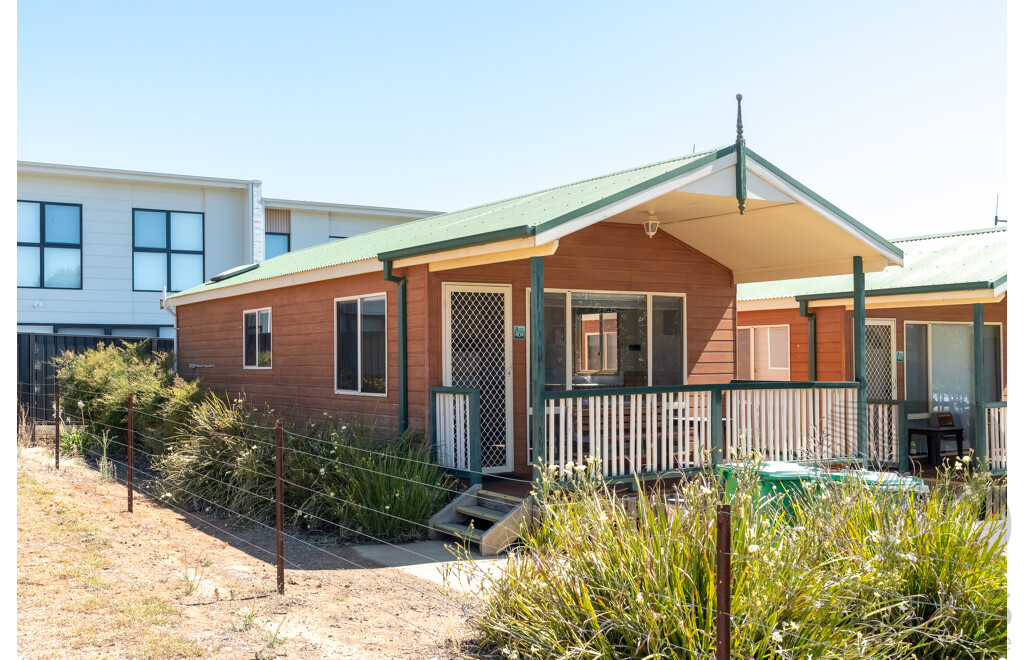 Alvannex Pty Ltd Demountable/Movable Dwelling - 35 Square Meters - Family Villa - Cabin 404