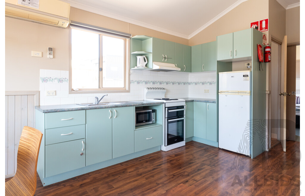 Alvannex Pty Ltd Demountable/Movable Dwelling - 48 Square Meters - Spa Villa - Cabin 411