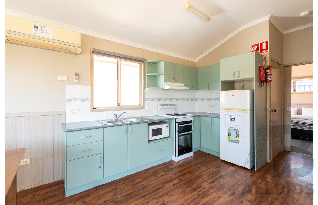 Alvannex Pty Ltd Demountable/Movable Dwelling - 48 Square Meters - Spa Villa - Cabin 415