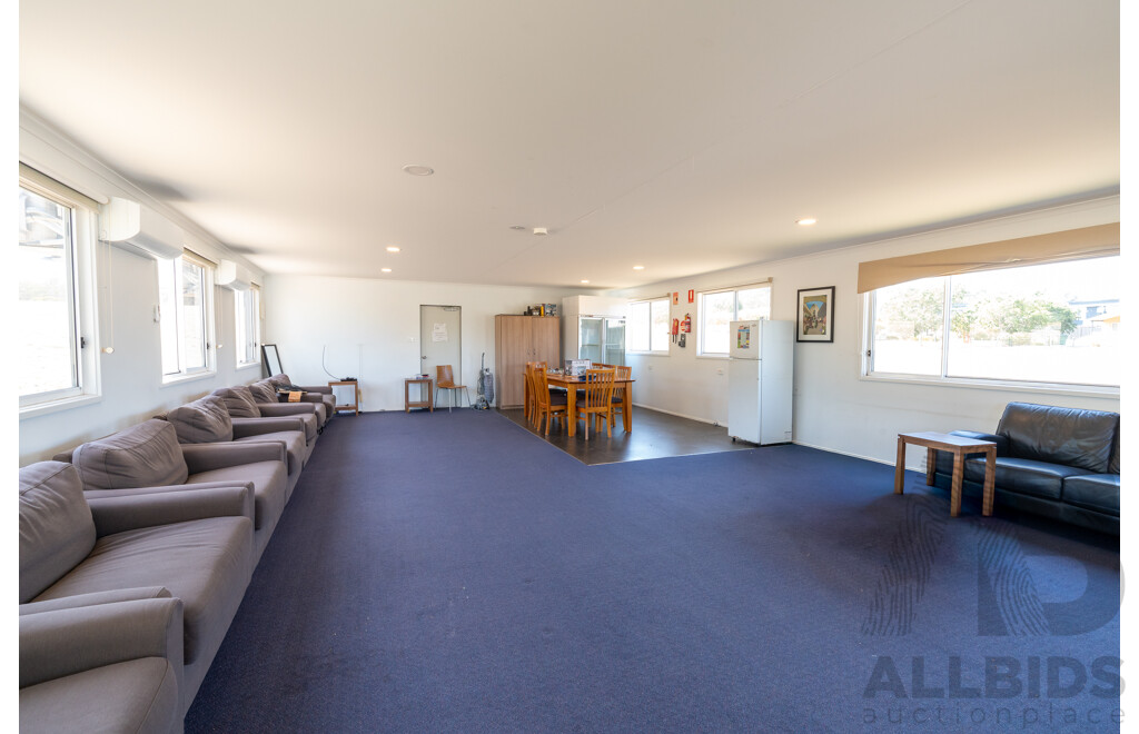 Alvannex Pty Ltd Demountable/Movable Building with Accessibility Ramp - Meeting Room