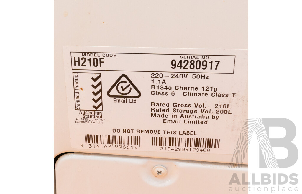 Westinghouse 200L Chest Freezer - H210F