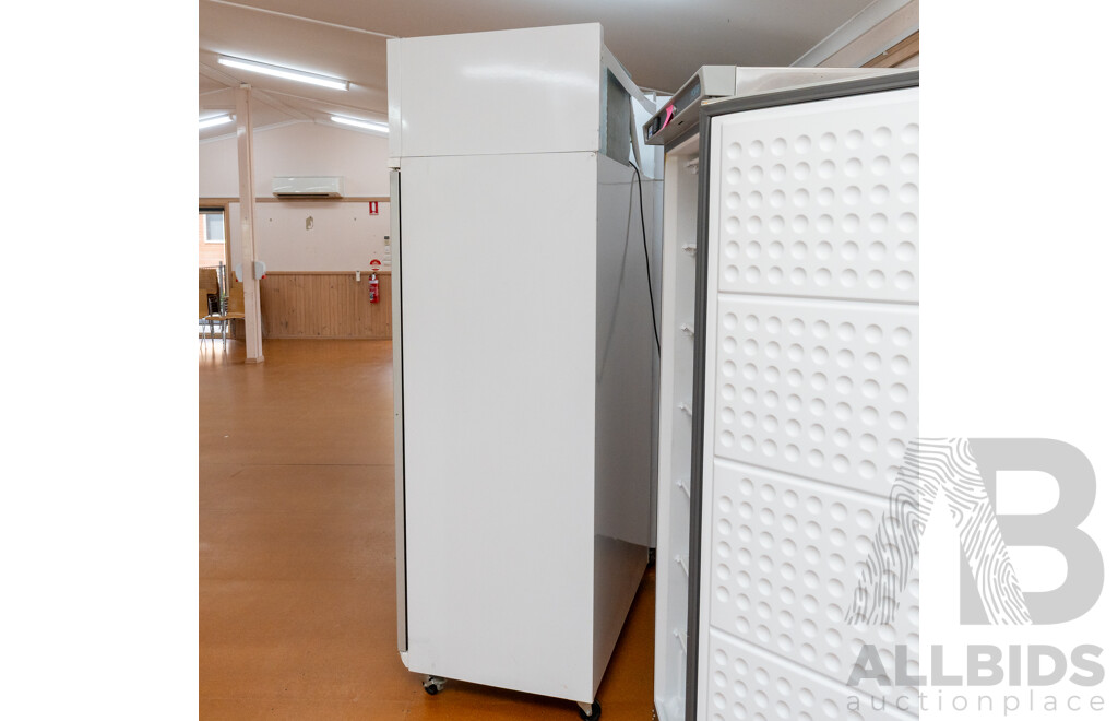 Skope 1000 Litre Two Door Upright Commercial Display Refrigerator - TME1000-H