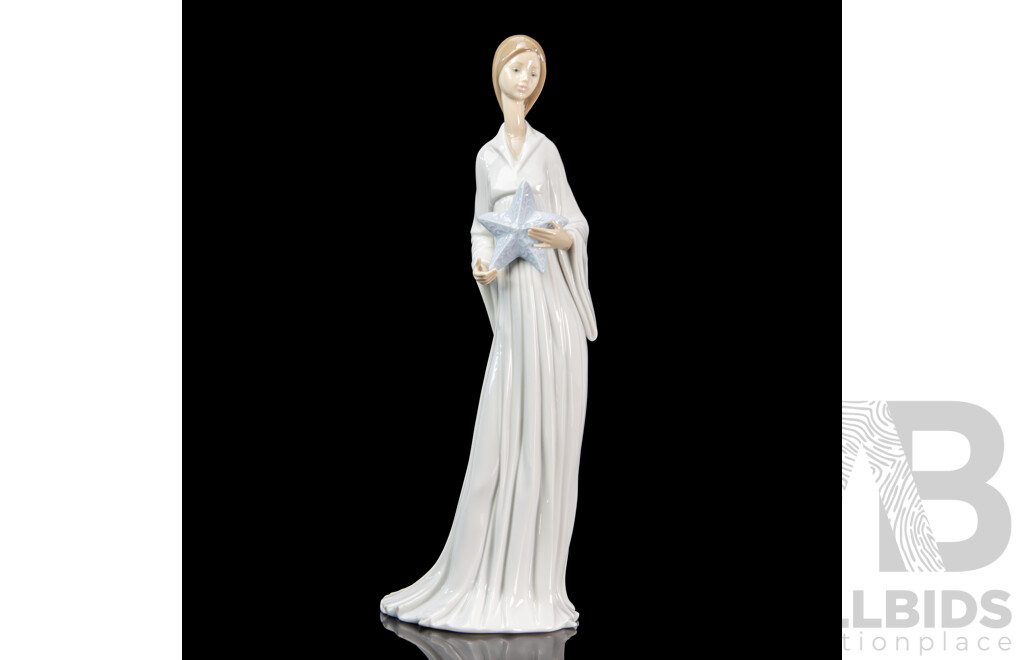 Lladro 6378 'Begining and End'  Porcelain Figure