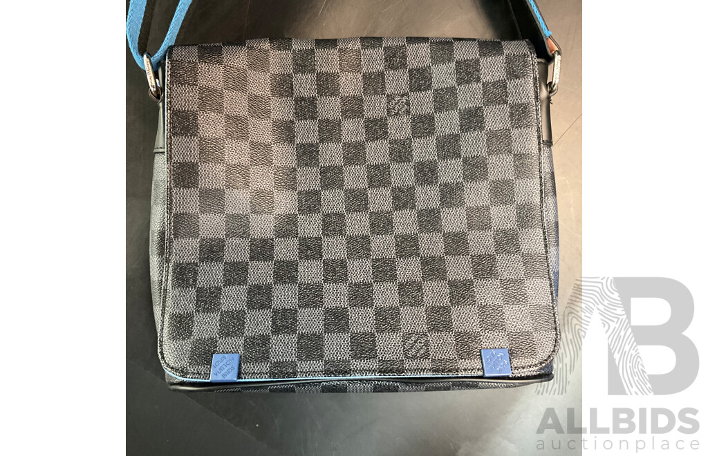 Men's Damier Messenger Bag  Branded Louis Vuitton