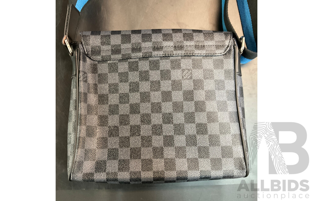 Men's Damier Messenger Bag  Branded Louis Vuitton