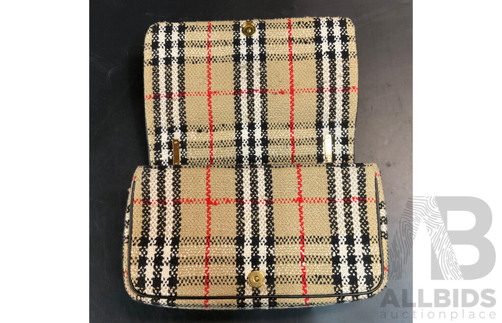 Women's Chain Shoulder Bag Branded Burberry