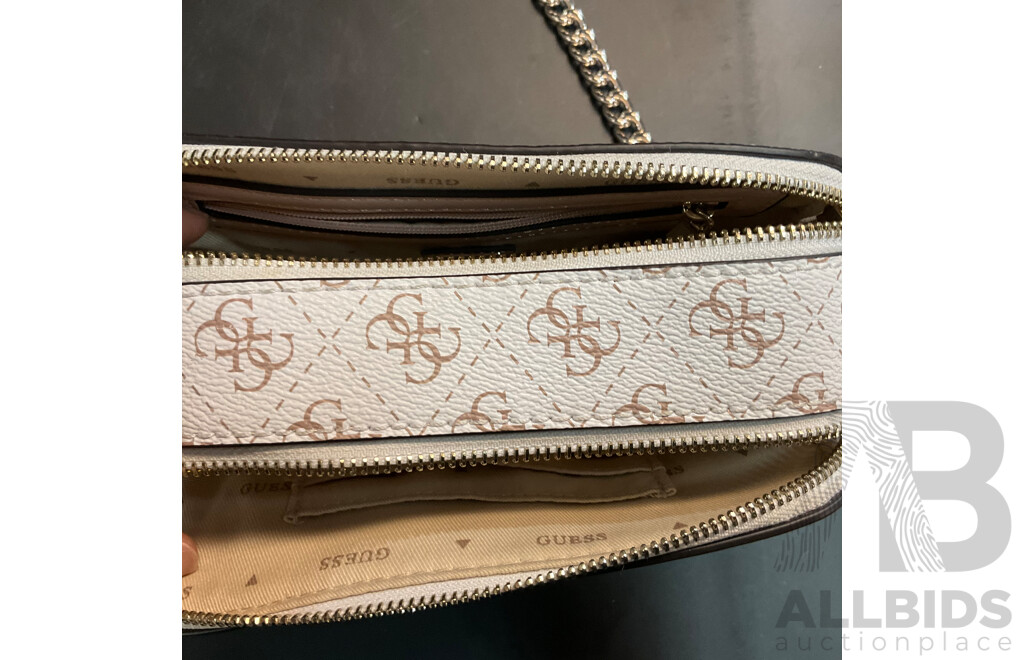 Guess Noelle Crossbody Bag