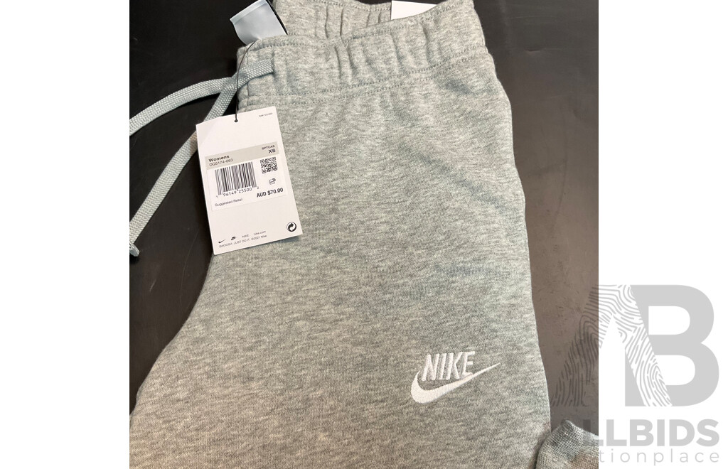 Nike Women's Sportswear Club Fleece Full Zip Hoodie & Pants - Grey - Size XS