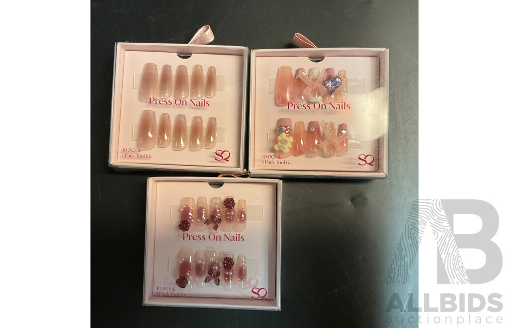 Peter Alexander Size XS PJ Set and SQ Press-On Nail Set X4 ( Size S & L) & Mediheal Hyper Collagen Mask and More Beauty Items