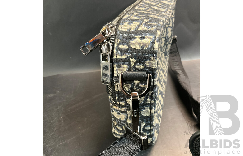 Logo Safari Messenger Bag Branded Dior