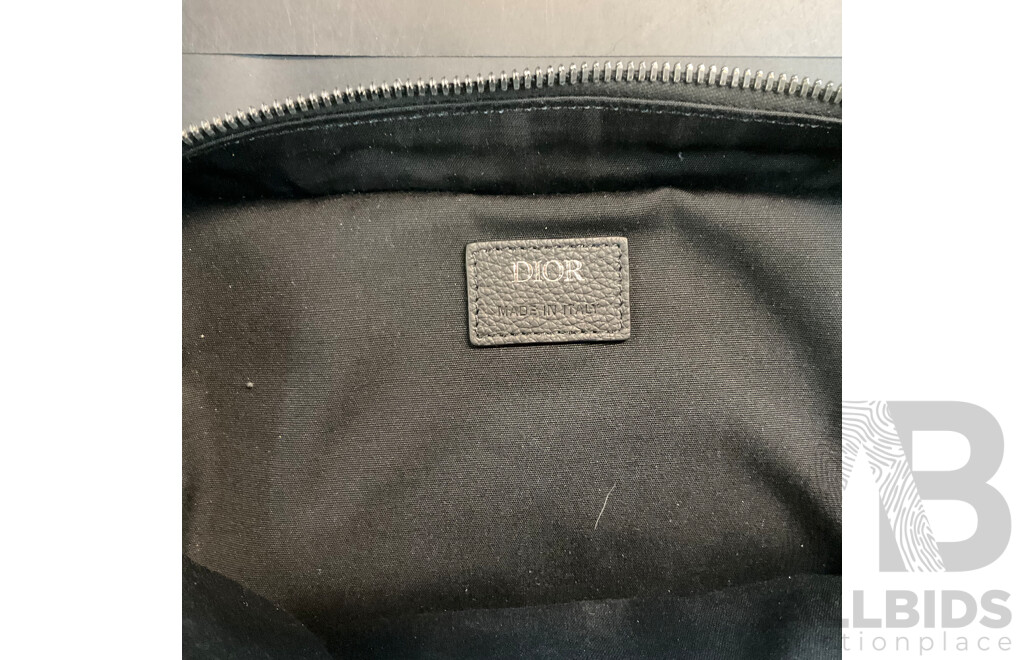 Logo Safari Messenger Bag Branded Dior