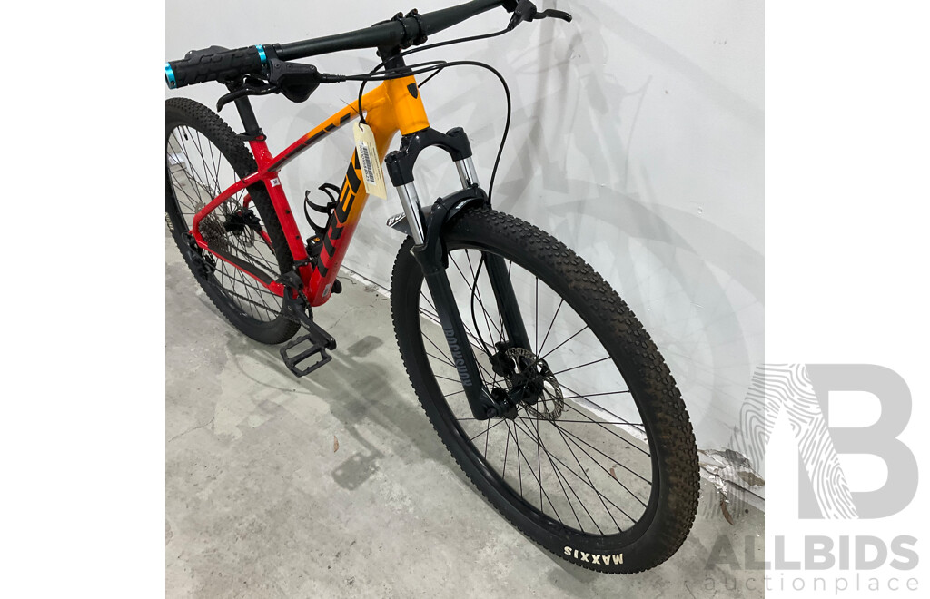 Trek Marlin 7 Bike - Size M