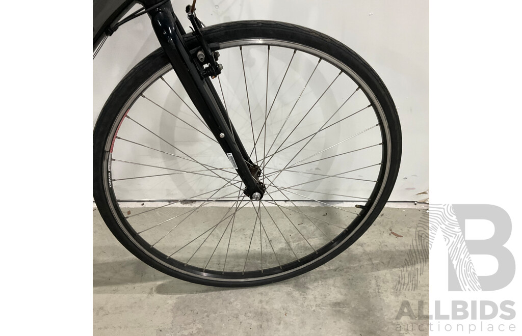 AVANTI Giro F1 Bike - Size M/57cm