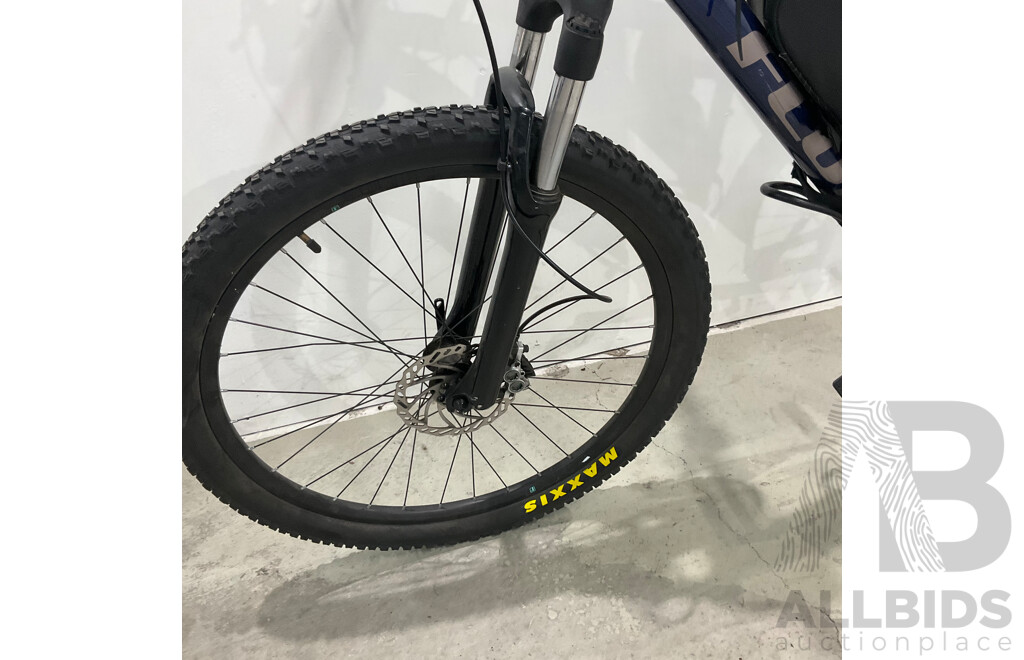 Fluid Nitro E-bike