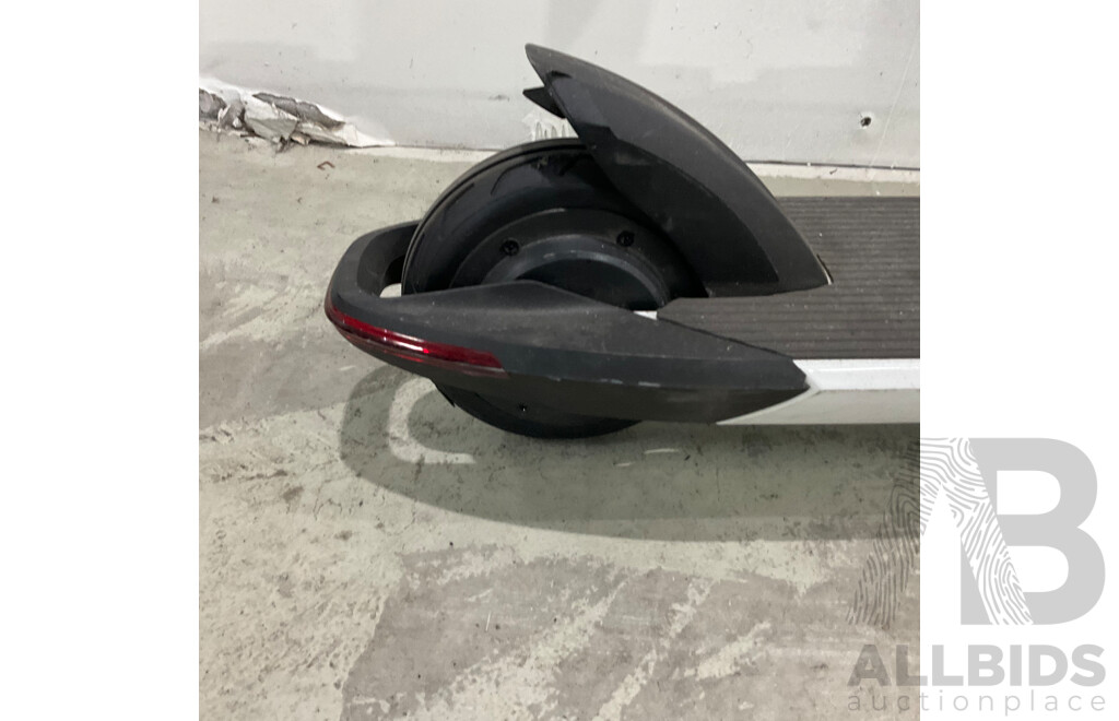 NINE Kick Scooter Air T15