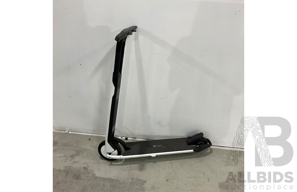 NINE Kick Scooter Air T15