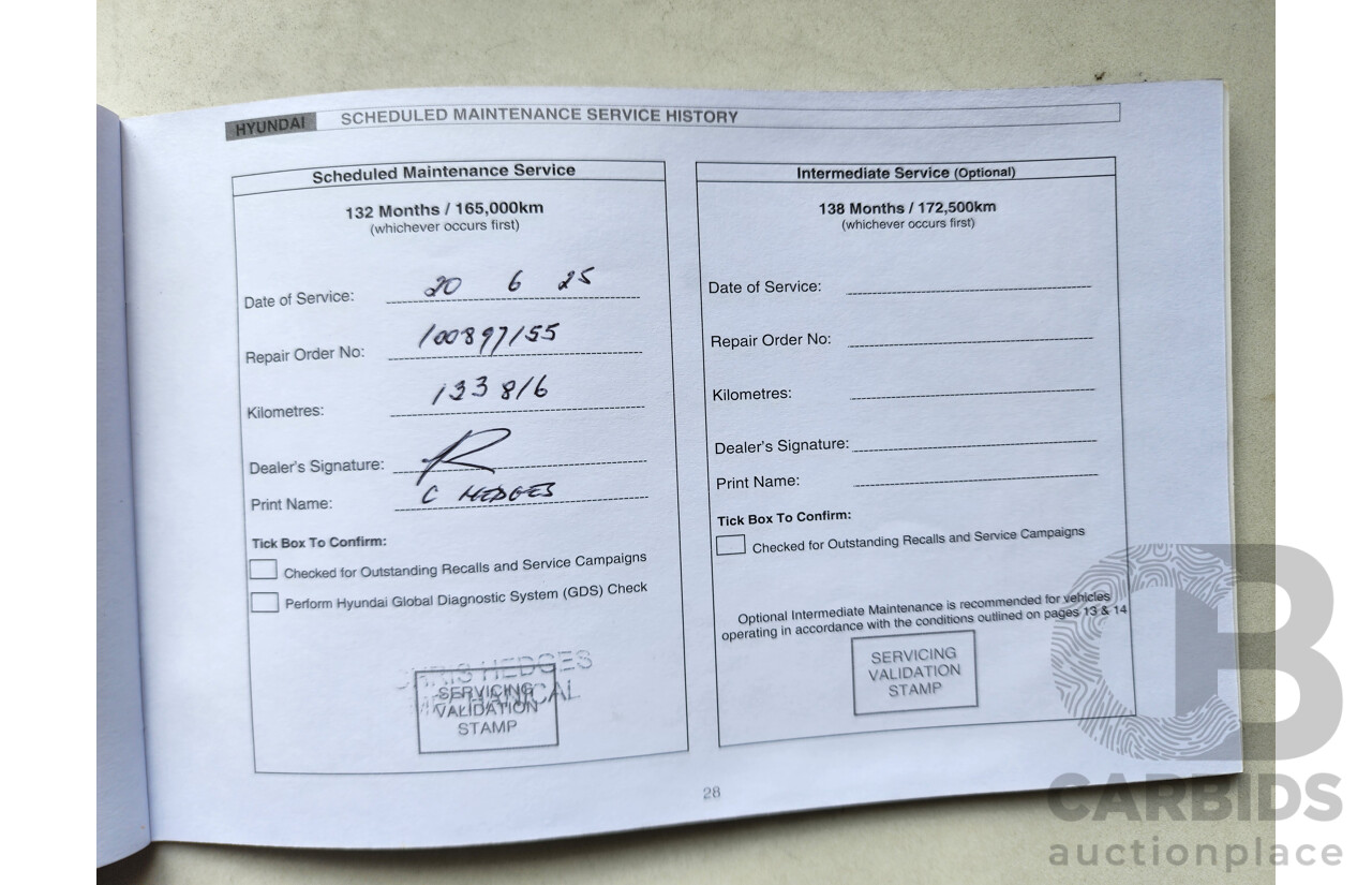 4/2014 Hyundai i30 Trophy GD MY14 5d Hatchback White 1.8L