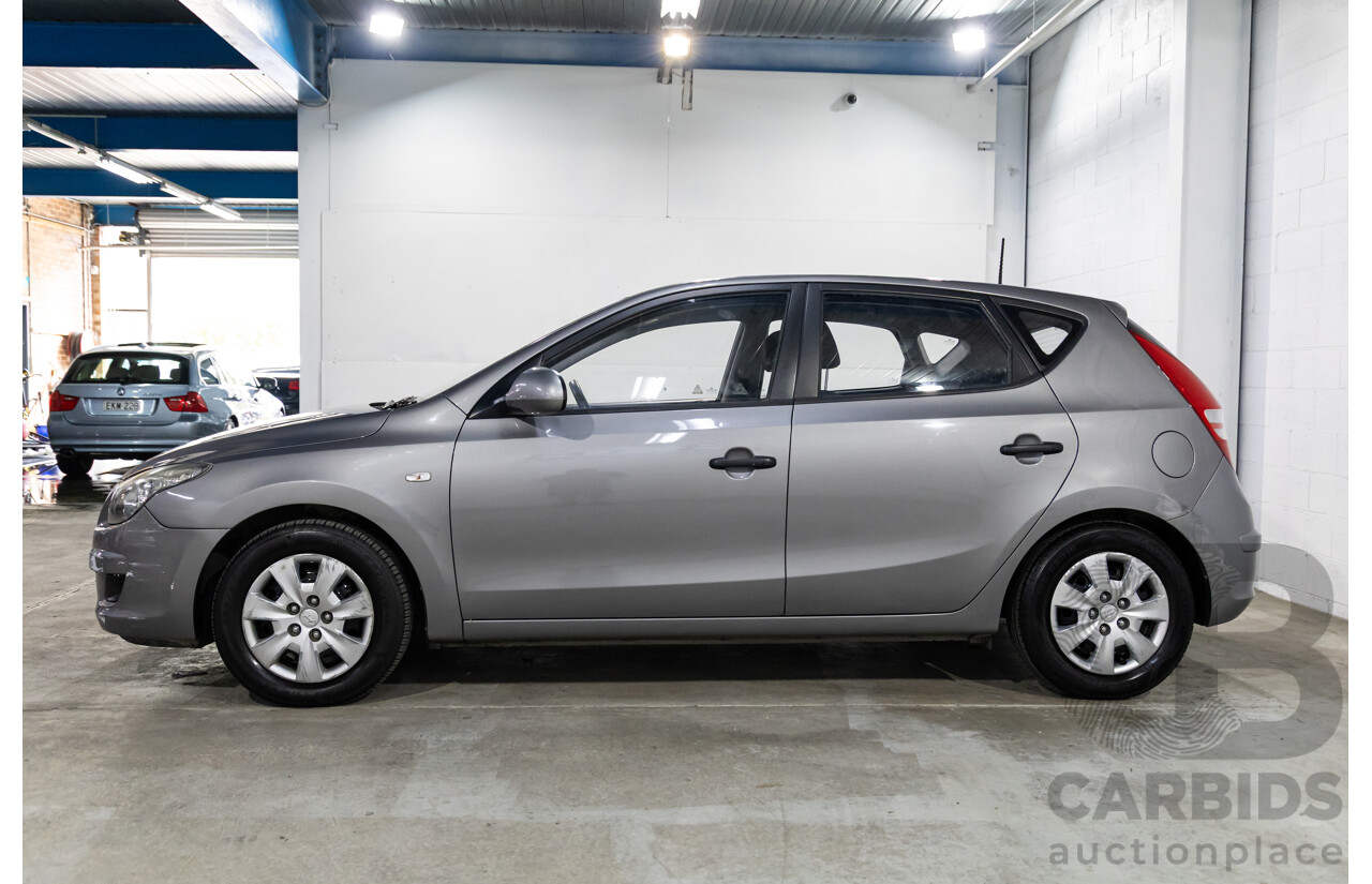 10/2011 Hyundai i30 SX FD MY11 5d Hatchback Silver 2.0L