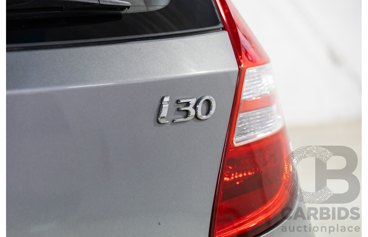 10/2011 Hyundai i30 SX FD MY11 5d Hatchback Silver 2.0L