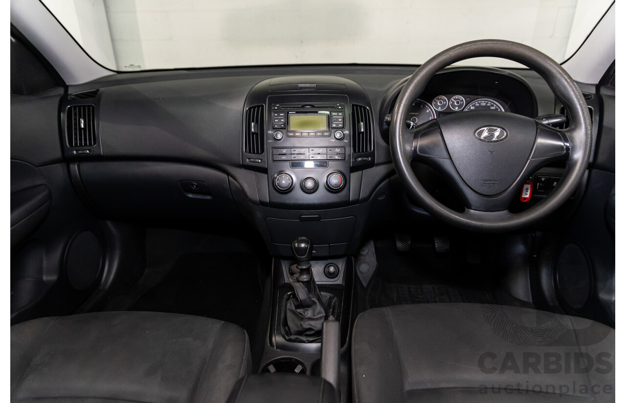 10/2011 Hyundai i30 SX FD MY11 5d Hatchback Silver 2.0L